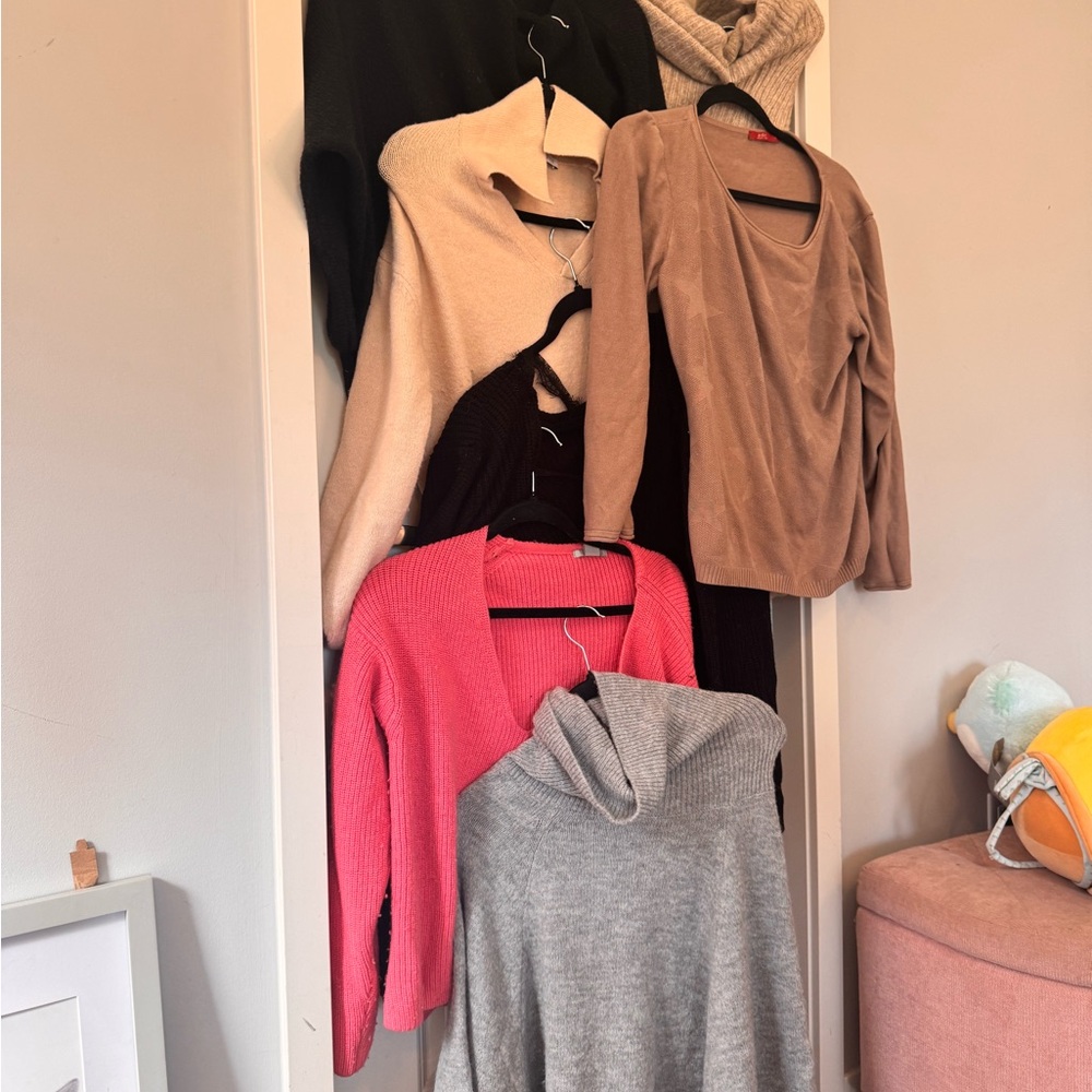 Cozy Women's Sweater Collection - Multiple Colors - Picture 4 of 8